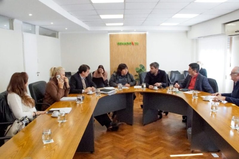 Senadores emitieron dictamen para eliminar las pensiones vitalicias para exgobernadores