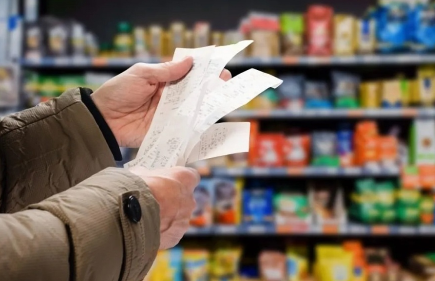 La inflación de noviembre se desaceleró al 2,4% y acumuló 112% en el año