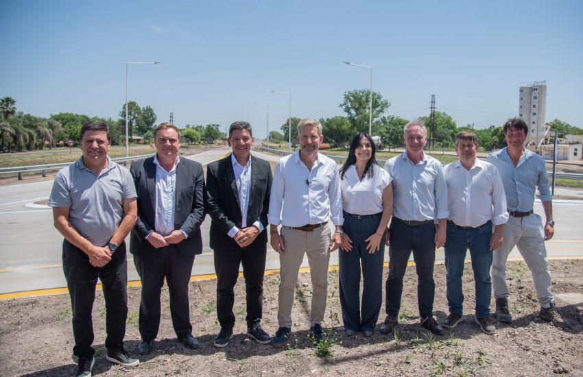 Frigerio inauguró la rotonda de ingreso a Rosario del Tala sobre la ruta 39 y anunció más obras