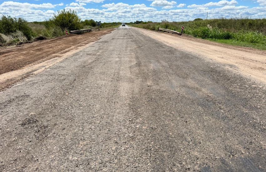 Vialidad Tala trabajó en la zona de vías en la Ruta Provincial 6 y en Acceso Sola